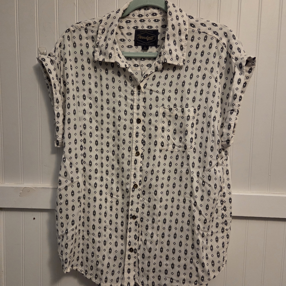 Thread & Supply White Short-Sleeve Patterned Shirt